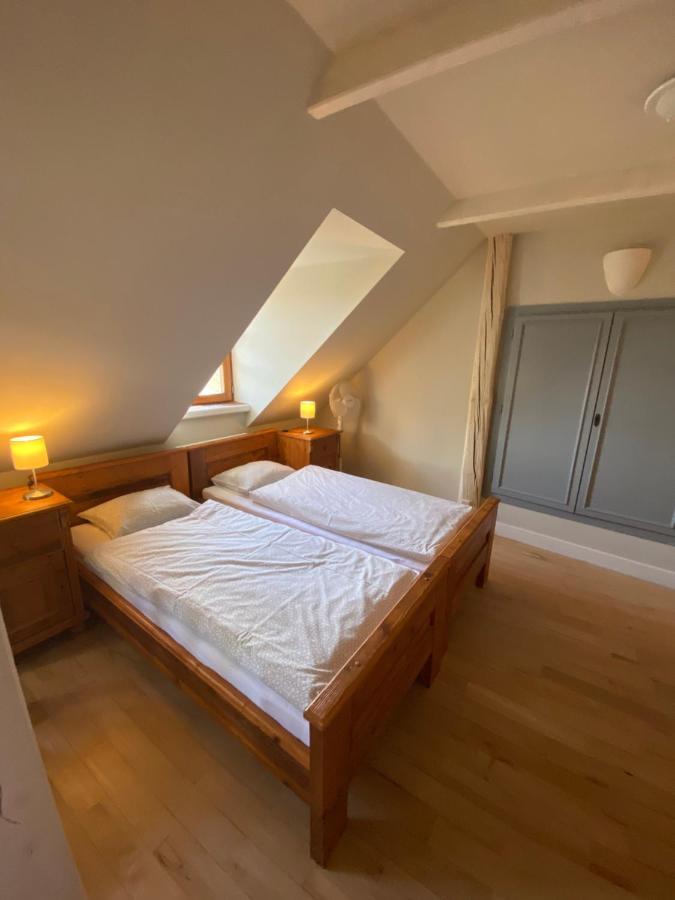 Apartman Na Statku Miskovice  Ngoại thất bức ảnh