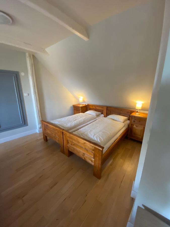 Apartman Na Statku Miskovice  Ngoại thất bức ảnh